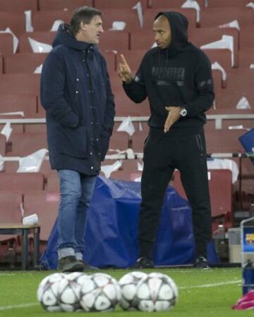 Último entrenamiento del Barcelona antes del partido de Champions League de octavos de final frente al Arsenal 