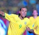 Luis Fabiano y Kaká lavan la cara a Brasil ante Perú