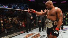 Daniel Cormier recupera su t&iacute;tulo del semipesado.