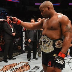 La UFC devuelve el título del semipesado a Daniel Cormier