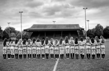 El equipo femenino de Oxford se desnuda contra la anorexia