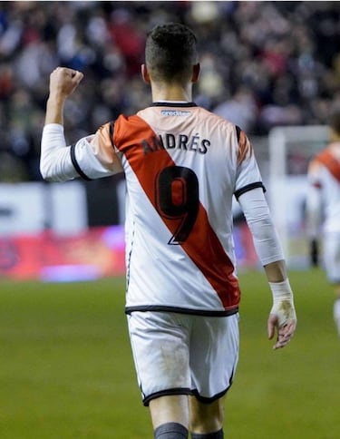 Andr¨¦s Mart¨ªn, el talento Sub-21 que empieza a brillar en Vallecas