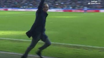 Una imagen mítica de los 90 que ha vuelto con fuerza: la carrerita de Fernando Vázquez