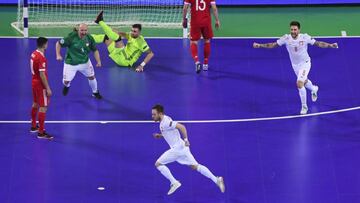 Polonia da la primera sorpresa: empató a Rusia a 9" del final