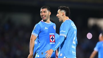 Erik Lira and Jorge Sanchez of Cruz Azul during the Semi-Finals second leg match between Cruz Azul and Tigres UANL as part of the CONCACAF Champions Cup 2025, at Olimpico Universitario Stadium on May 01, 2025 in Mexico City, Mexico.
