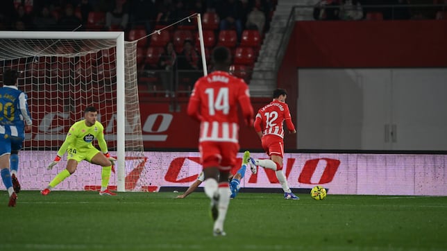 Ni los estrenos ni los regresos evitan la derrota del Almería: “Nos vamos jodidos”