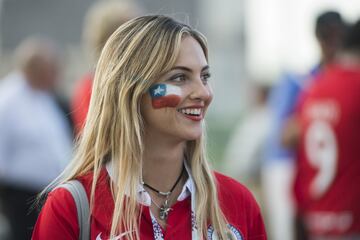 Los hinchas chilenos animaron el ambiente en Moscú