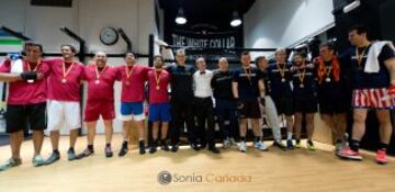 El gimnasio Fightland premió con una medalla a los 10 luchadores que se subieron al ring, port primera vez, en su vida.