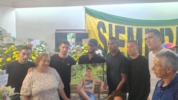 Parte del plantel del equipo de Leonel estuvo acompañando a los familiares del hincha que fue asesinado a mitad de semana a las afueras del General Santander de Cúcuta, tras el clásico que terminó empatado.