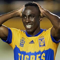 Julián Quiñones regresa a los entrenamientos aún siendo portador del COVID-19