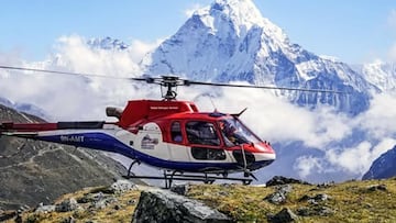 Kailash Helicopter Services en el Himalaya