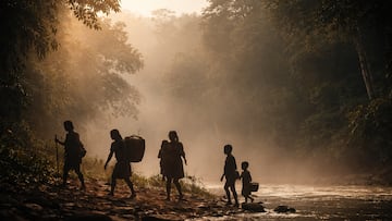 U.S. conservationist Paul Rosalie has documented a fully isolated Amazonian tribe, highlighting their vulnerability and the urgent need to protect their homeland.