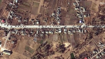 Have Ukrainian jets attacked 40km Russian military column?