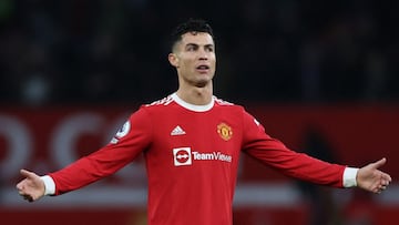 Soccer Football - Premier League - Manchester United v West Ham United - Old Trafford, Manchester, Britain - January 22, 2022 Manchester United&#039;s Cristiano Ronaldo reacts REUTERS/Phil Noble EDITORIAL USE ONLY. No use with unauthorized audio, video, d