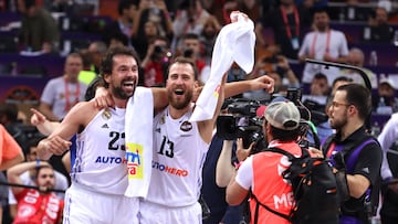 Sergi Llull y Sergio Rodríguez celebran la reciente Euroliga en Kaunas.