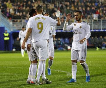 Benzema marcó el 0-3 de penalti.