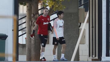 05/02/20
 VALENCIA CF
 ENTRENAMIENTO VESPERTINO
 PUERTA CERRADA
 CILLESSEN 
 KANGIN LEE