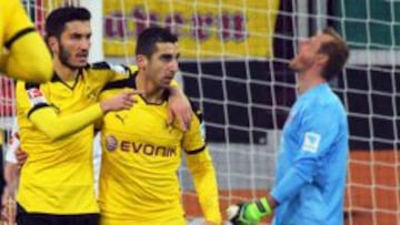 El Dortmund remonta y sigue a la caza del Bayern