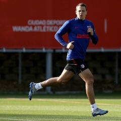 Santiago Arias vuelve a entrenamientos con el Atlético