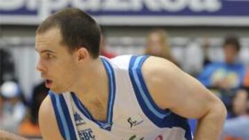 El Lagun Aro Gipuzkoa Basket ha autorizado a Jimmy Baron a ir a Rusia para pasar el reconocimiento médico con el Lokomotiv Cuban, que ha manifestado interés en el jugador.