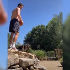 Su padre le apuesta 1.000$ si hace la cesta y se vuelve viral