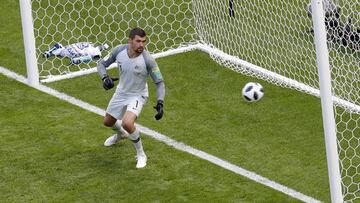 Mathew Ryan, durante el partido ante Francia.