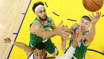 Derrick White: el h谷roe de los Celtics med赤a 1,78 a los 18 a?os