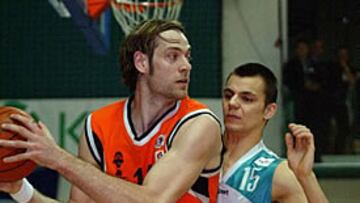 <b>LLENO</B>. La afición se ha volcado con el Pamesa, que cuenta con una renta de 12 puntos sobre el Novo Mesto.