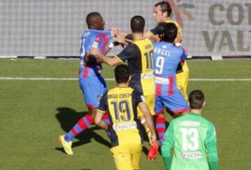 Incidentes al terminar el partido con Diop jugador del Levante 