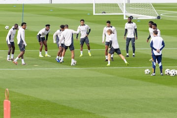 El grupo durante el entrenamiento. 