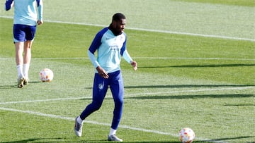 16/12/22 ENTRENAMIENTO ATLETICO DE MADRID
KONDOGBIA

