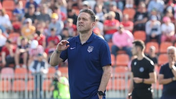 Tevenet durante un partido del filial rojiblanco.