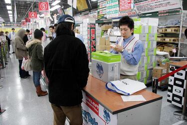 Japón hace cola por Blue Dragon