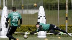 Orden de Rueda a Armani: “No complicarse en el arco”