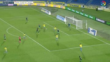 En el 95', 2-1 pierden, última jugada y lo hacen así: el gol del Racing que dignifica al fútbol