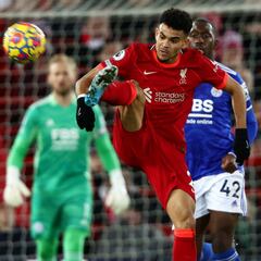 Luis Díaz, ovacionado en triunfo de Liverpool sobre Leicester