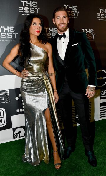 El jugador español del Real Madrid Sergio Ramos con su mujer Pilar Rubio.