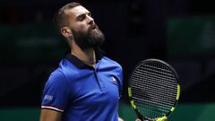 Benoit Paire se lamenta durante un partido con el equipo de Francia en las Davis Cup Madrid Finals de 2019.