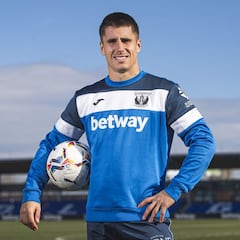 Bustinza: “La base del Leganés es muy, muy, muy buena… potente”