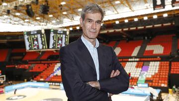 Antonio Mart&iacute;n posa para AS en La Fonteta, el pabell&oacute;n del Valencia.