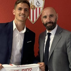Monchi cierra su primera operación en su vuelta al trabajo
