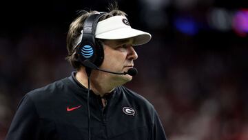 Con el contrato de 10 años  y 112.5 millones de dólares, Kirby Smart se convirtió en el HC mejor pagado del football universitario.