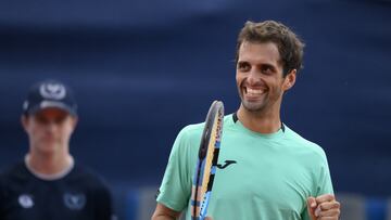 Gstaad (Switzerland), 22/07/2022.- Albert Ramos-Vinolas of Spain reacts after winning the quarter final match against Nicolas Jarry of Chile at the Swiss Open tennis tournament in Gstaad, Switzerland, 22 July 2022. (Tenis, España, Suiza) EFE/EPA/ANTHONY ANEX
