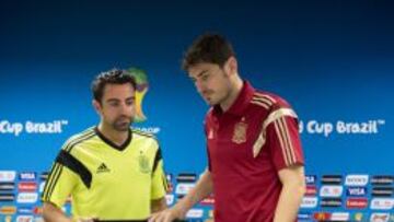 Xavi y Casillas, con la Selecci&oacute;n.