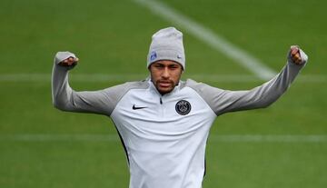 Paris Saint-Germain's Brazilian forward Neymar