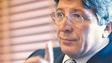 "Me cansa y se me hace pesado tener que estar todos los días hablando de Torres para decir que no se marchará del club"