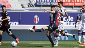 02 May 2021, Italy, Bologna: Bologna&#039;s Rodrigo Palacio scores his side&#039;s first goal of the game during the Italian Serie A soccer match between Bologna and Fiorentina at the Renato Dall&#039;Ara Stadium. Photo: Michele Nucci/LaPresse via ZUMA Press/dpa
 Michele Nucci/LaPresse via ZUMA  / DPA
 02/05/2021 ONLY FOR USE IN SPAIN