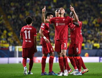 2-1. Fabinho celebra el primer gol.