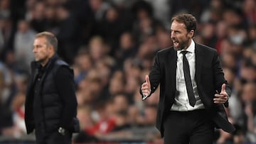 London (United Kingdom), 26/09/2022.- England's manager Gareth Southgate (R) reacts during the UEFA Nations League soccer match between England and Germany in London, Britain, 26 September 2022. (Alemania, Reino Unido, Londres) EFE/EPA/VINCENT MIGNOTT
