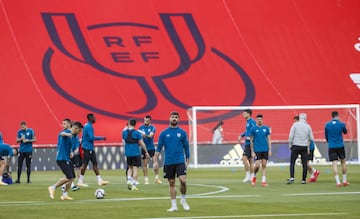  El Athletic Club en La Cartuja en su último entrenamiento antes de la final.